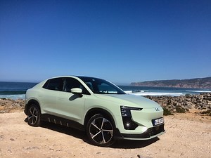 Essai vidéo - Aiways U6 (2023) : coupé décalé !