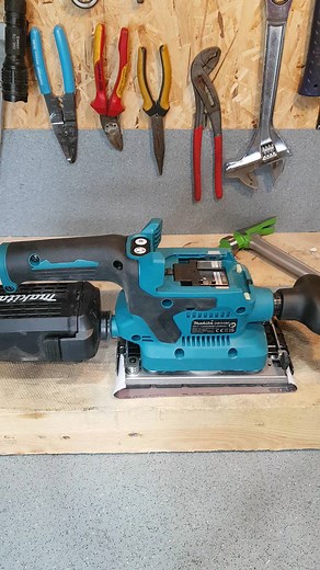 13K views · 51 reactions | Check out the full teardown and review video on my patron channel. See what the quality is like on the inside. #review #toolreviews #ppwertools #inside #sander #Makita #dbo380 #teardown #patron #helpfund #support #machine | Deandohertygreaser | Facebook