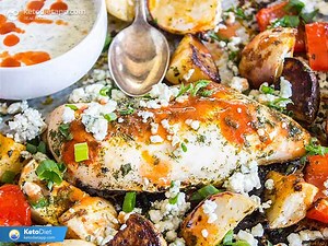 Low-Carb Buffalo Ranch Chicken Sheet Pan Dinner | KetoDiet Blog