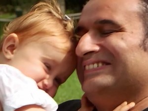 10 months old: The challenge of balance, standing and the strength required to walk. | Best Documentary