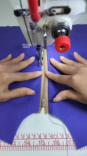 how to sew a zipper on a blouse #sew #sewer #sewing #sewinglove #sewingtips #sewingproject | Pattern Maker