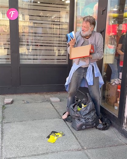 Obdachloser bekommt Jordans für Zeitungsschuhe | Fabiosa Top-Lifehacks