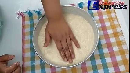 308K views · 1.3K reactions | Pain liquide fait maison moelleux ultra facile sans pétrissage !!! | Recette express et inratable | Facebook