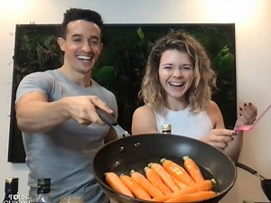 “Tu veux nous gâcher la soirée ?” : Cyril Lignac agacé par Tibo InShape et Juju Fitcats qui ont refusé de suivre ses recettes dans Tous en cuisine