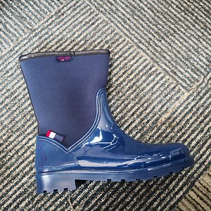[Hot Item] Clear Transparent PVC Rain Boots for Women, Fashionable Apr116