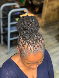 2.8K views · 20 reactions |  Is interlocking Locs a better way to...