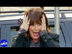 Le vent ruine sa coupe | Juste Pour Rire Les Gags