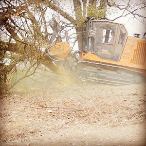 2K views · 26 reactions | Chipper blades on a PT-175. #mulcher #mulchermafia #landclearing #wilsonexcavating #faemulcher | FAE USA | Facebook
