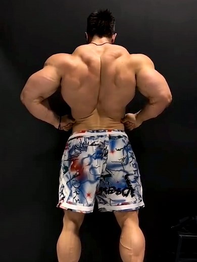 Bareback Muscle Showdown: Celebrating Asian Hunk Beauty