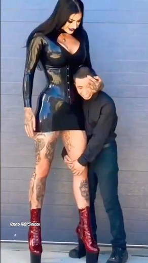 Tall Woman Damazonia handles the short king like a little toy! 😂 #viral #shorts