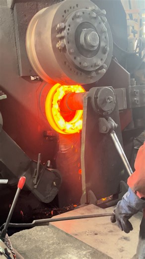 Make in China Forging at 1000°C in 35°C Weather #process #forging #blacksmith #hotmetal #machine | Inside the factory