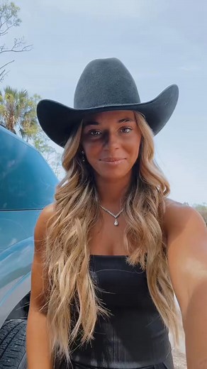 68K views · 1.2K reactions | Draft back from prom✨ #hagankenz #westernfashion #punchyblonde #countrygirls #countryboys #foryoupagereels #westernfashioninspo #countrygirl #alonetiktok #usa_tiktok #single #mechanic #trend #fyp #love #viral #trending #Amazing | Dreamy darling | Facebook