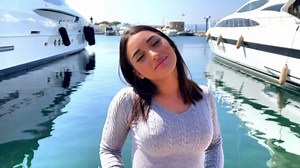 Sarah, 21, hostess in Saint Tropez