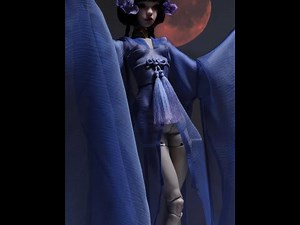 Robin The Moon our One Of A Kind doll. Review