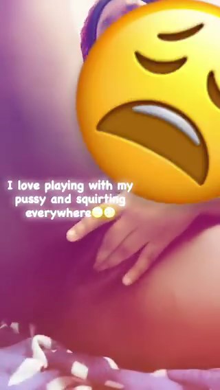 Who dick can I squirt on??😩😩 #contentselling #slut #youngslut #teen #ebony #blackpyt #pussyplay #squirting #horny