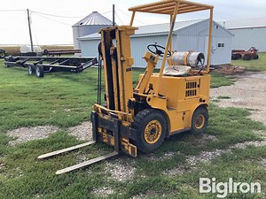 Baker FMF-040 Forklift | Construction