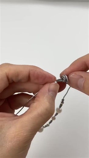 A practice of slipknot. #usa #tiktok #foryou #fyp #handmade #pearl #bracelet | Diy Concept