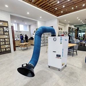 [Hot Item] Mlwf220fa Factory Price Portable Workshop Dust Cleaner Small Mobile Welding Fume Extractor