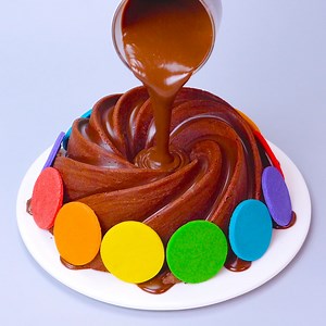 Satisfying Chocolate Cake Decoration | Cake Junkie