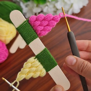 16K views · 85 reactions | INCREDIBLE  BEAUTIFUL Very easy crochet keychain making for beginners. #crochet #Knitting | Crochet knitting love | Facebook
