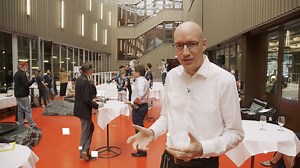 Im September war die ETH Zürich mit einer interaktiven Ausstellung, Workshops und vielen Robotern zu Gast im Swiss Science Center Technorama. Danke Technorama - Swiss Science Center DroGone RoBoa - A search and rescue robot Robotic Systems Lab https://ethz.ch/de/die-eth-zuerich/globales/events/digital-platform/robotics/eth-meets-technorama.html | ETH Zürich