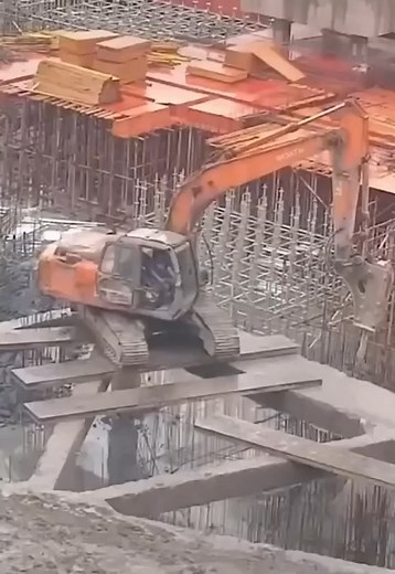 The Most Skillful Excavator Working Skills | Giant Machine