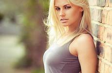 blondes luv models boobs pr02