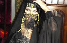 arab haifa wehbe arabic women hijab arabian girls burka fashion middle burqa beauty traditional style niqab bedouin sexy lady woman