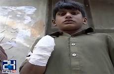 teen demanding pakistani chopped salary hand food off has sott