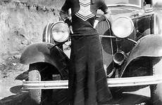 bonnie parker clyde vintage ford old 1932 8x10 reprint d7 e6 1a look west outlaws photography visit barrow labafrica