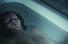nude pacto el mireia oriol bare bathtub released boobs shows
