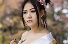 asiatique kimono japonais giapponese donna asiatica asiatisk japanska kvinna hikey tradizionale vestito sexig
