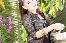 hmone wutt shwe myanmar yi model fashion cute lovely outdoor syg pantyhose tight golden