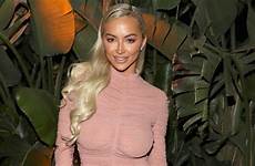 lindsey pelas instagram hot model who hooters girl started she off