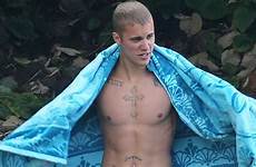 bieber hawaii swim justinbieber towels shirtless xxgasm scoopnest