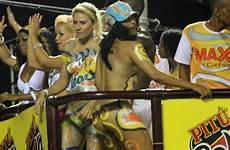 carnaval gostosas flagras amadoras mostrando peladas buceta mais nuas brasileiras brasileiro flagradas mulheres