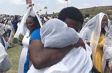 eritrean ethiopian eritrea ethiopia reopens cousin kissed hugged yonas