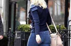 holly willoughby jeans pert tight bum shows derriere very sexy her skinny off amazing she behind skin morning skintight bottom