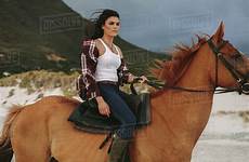 cowgirl hengst quitation stallion ihrem pferd talon dissolve soleil coucher lund d2012