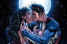 superman woman wonder kiss comic kissing syracuse entertainment dc justice league