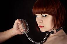 leash femme laisse belle guinzaglio unterwerfung choker sadistic sex solntsev ruslan claires slaves website