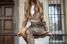 tattooed inked cuerpo femenino tatuadas tattos перейти
