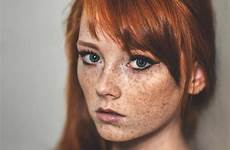freckles ginger redheads freckle roux haired freckled rousses heads sommersprossen bikinis rousse gingers nudity