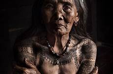 wang whang faces apo mambabatok oldest interessante gesichter indigenous damen ageless kalinga vecchiaia leute hyperrealismus besondere philippinische urmenschen tattooandmoree drscdn