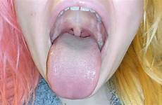 manyvids uvula