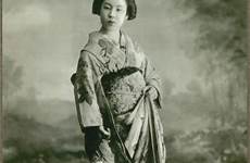 geisha kimono japan japanese xix япония века конца часть 20th entertainers 19th rise century show obi japanpowered