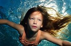 underwater girl clifford mark