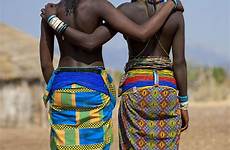 angola mucawana tribe village tribes butts lafforgue eric soba teenage huila gagdaily indigenous