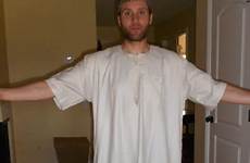 guy wearing should islamic muslim clothing every why spend traditional greenberg huffingtonpost