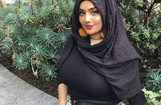 girl twitter hot hijab arab muslim women arabian sexy girls boobs curvy abaya choose board tweets gemerkt von